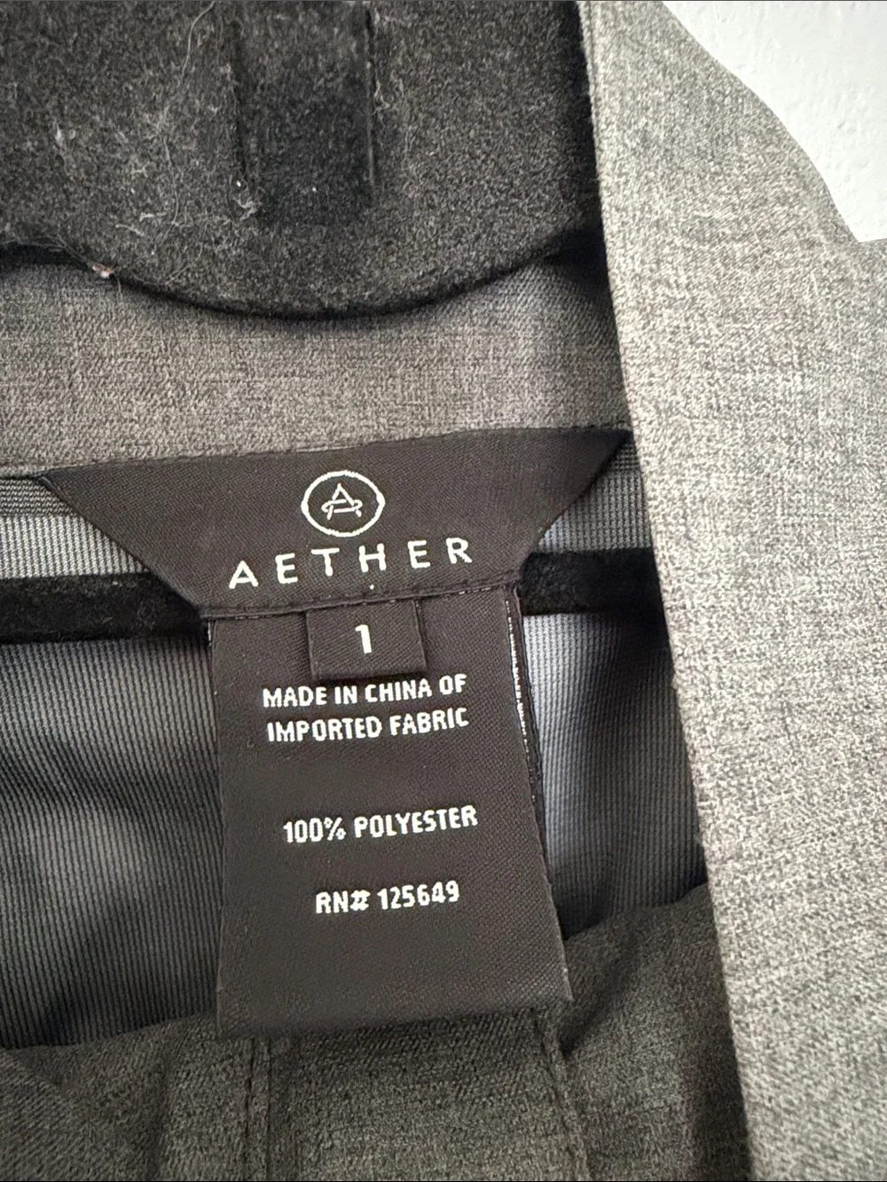 Aether‎ Women’s Gray Transport Jacket size 1 small